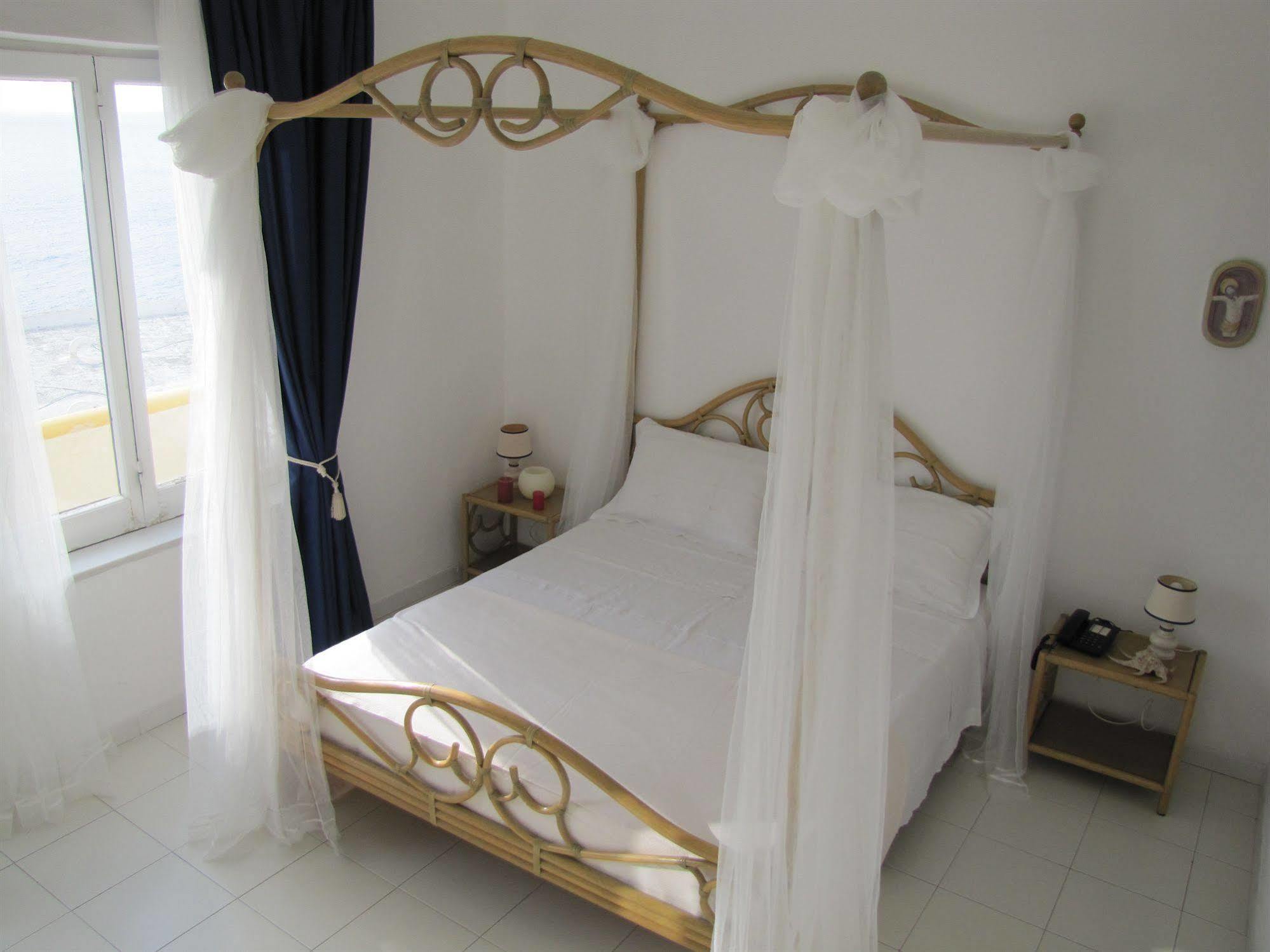 Appartamenti Casa Del Sole Sant'Angelo  Екстер'єр фото