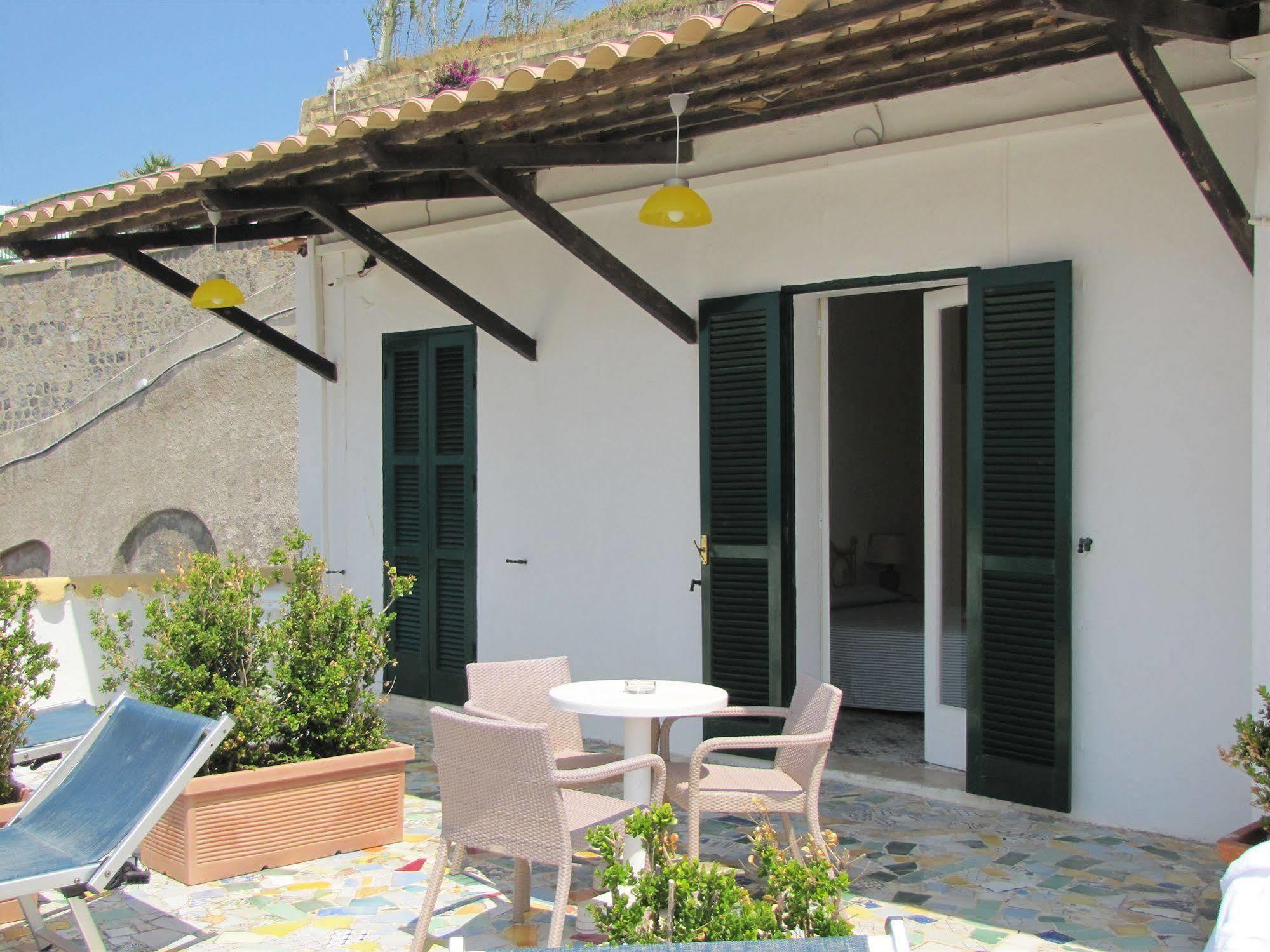 Appartamenti Casa Del Sole Sant'Angelo  Екстер'єр фото