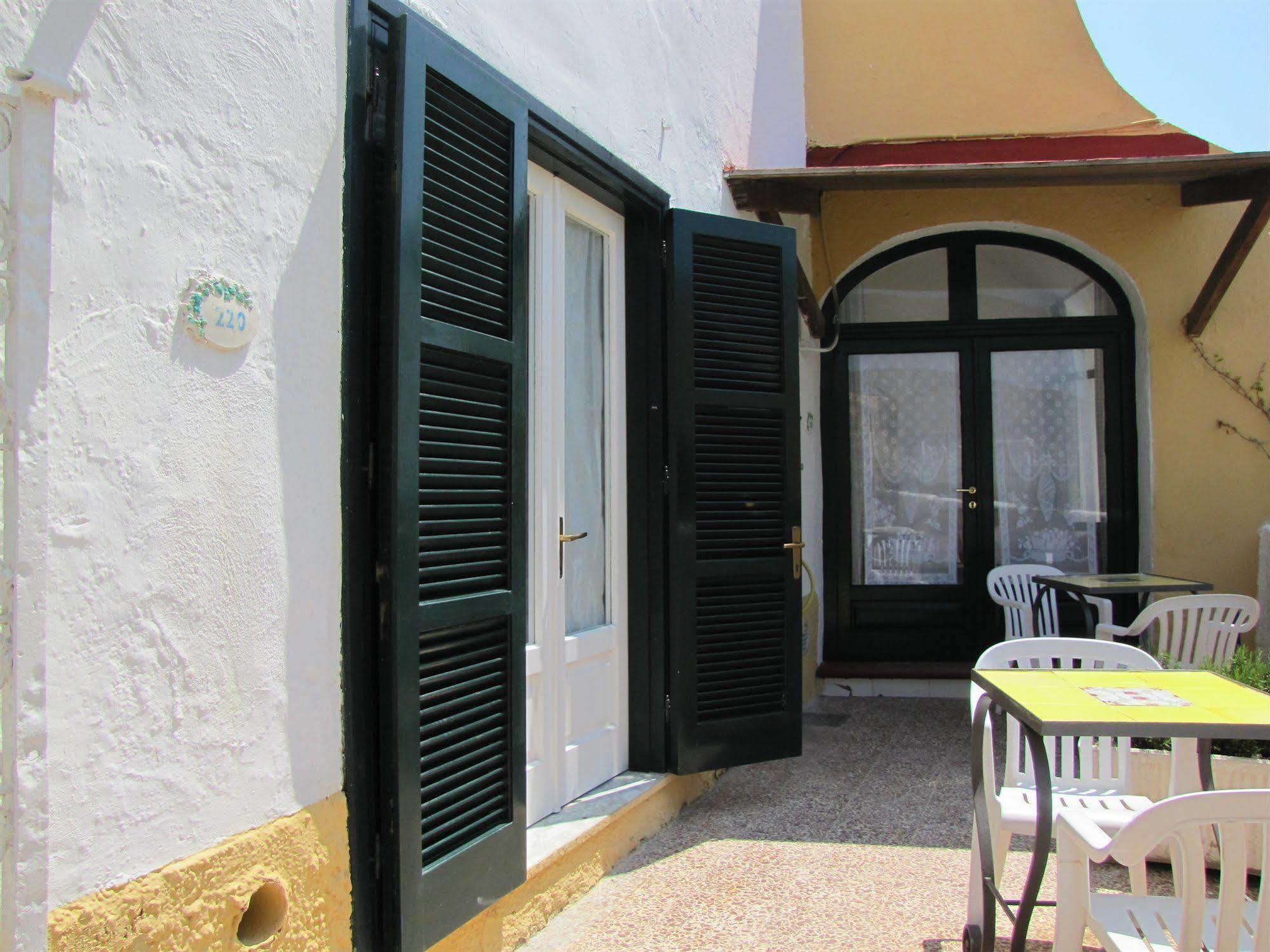 Appartamenti Casa Del Sole Sant'Angelo  Екстер'єр фото